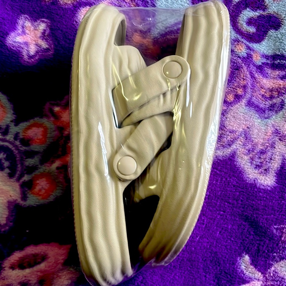 Slid on sandals still in original package